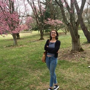 Meet your Posher, Alessandra